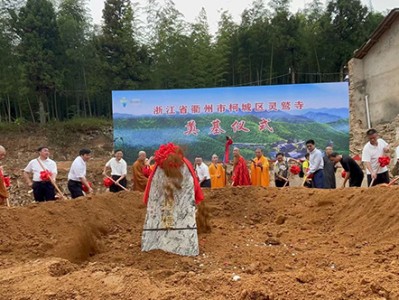 庙宇古建筑设计的宗教情感与布局策略